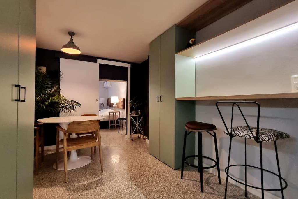Apartmán μπροστά στη πλατεία ναυαρίνου/τσιμισκη Soluň